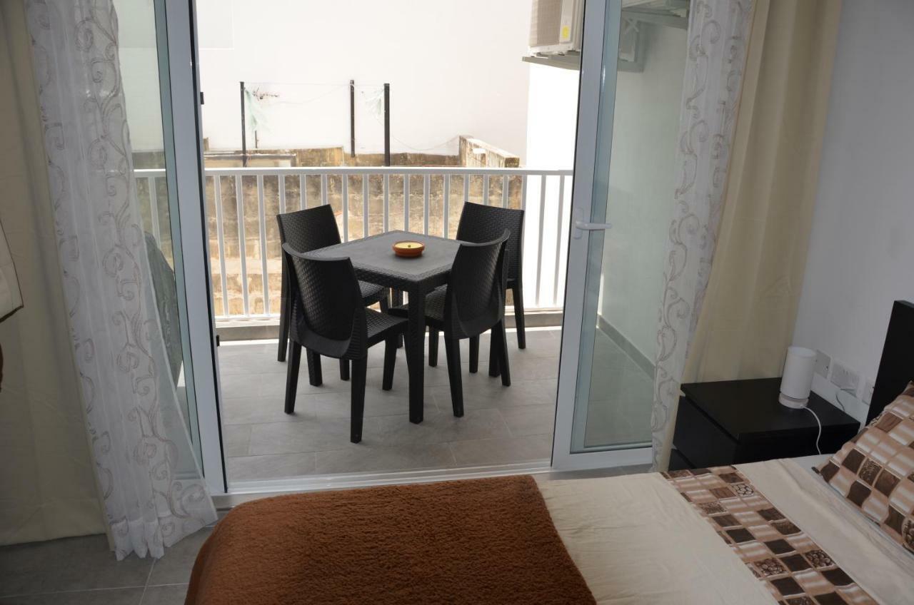 Pilgrim'S Rest Apartments Gzira Esterno foto
