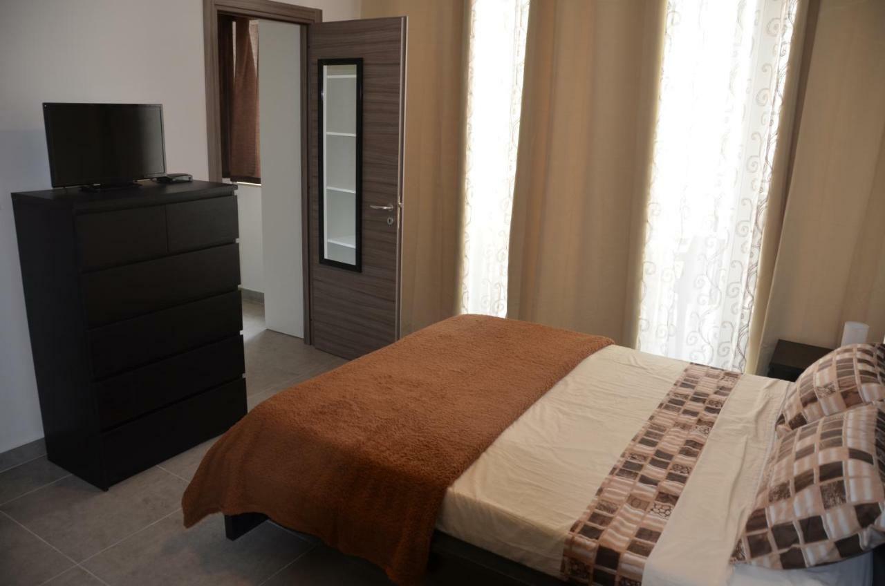 Pilgrim'S Rest Apartments Gzira Esterno foto